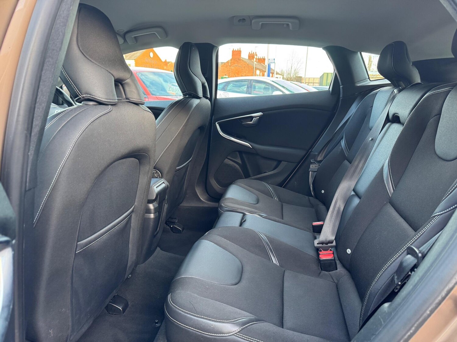 Used Volvo V40 2013 for sale - 77351512: Photo 30