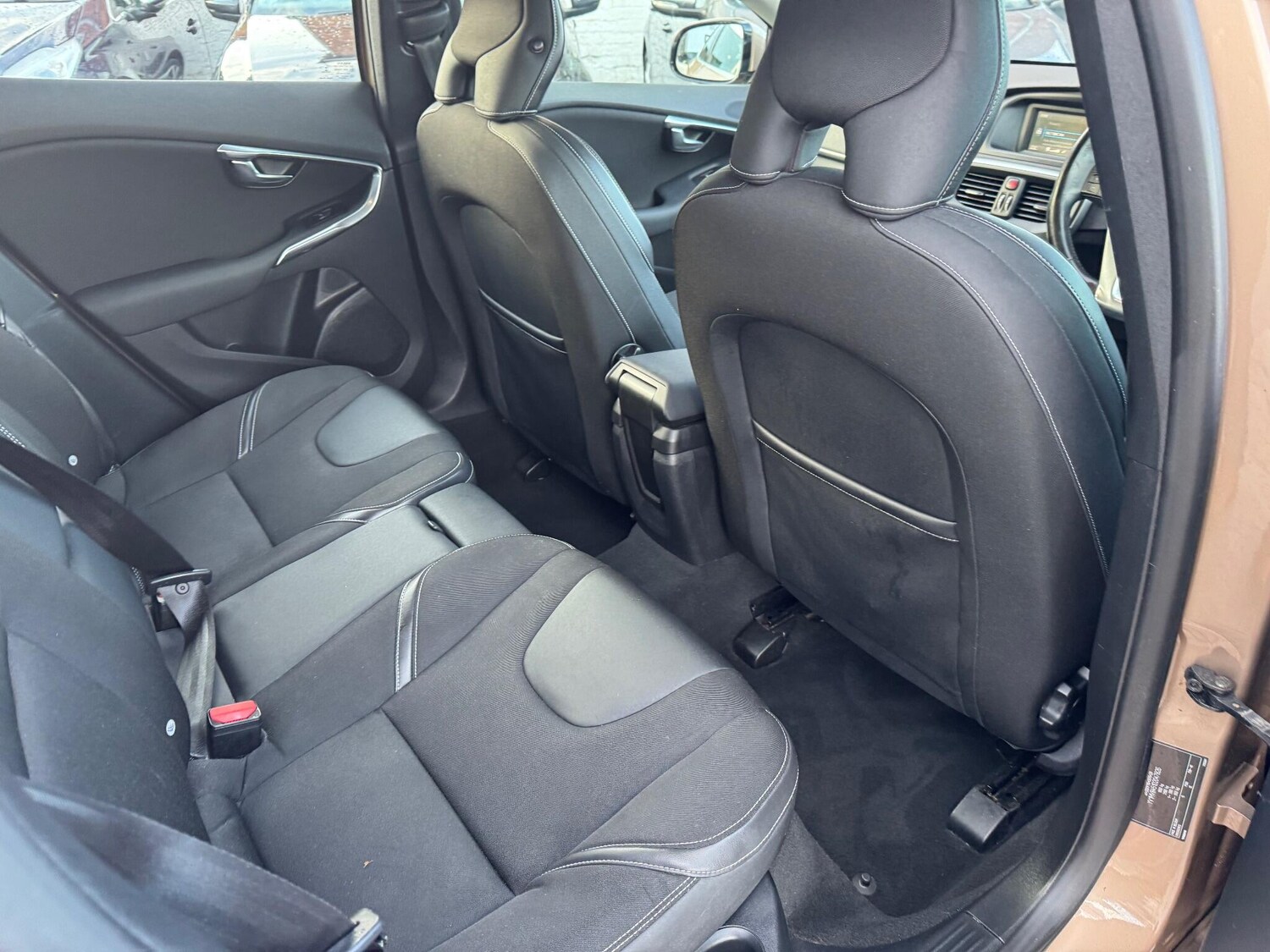 Used Volvo V40 2013 for sale - 77351512: Photo 35