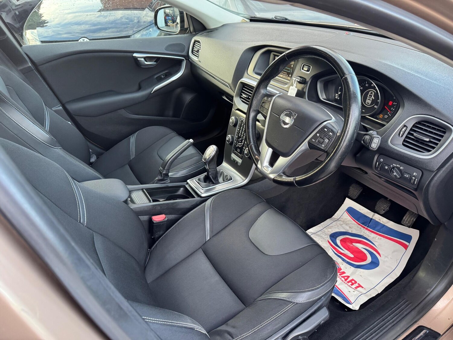 Used Volvo V40 2013 for sale - 77351512: Photo 38