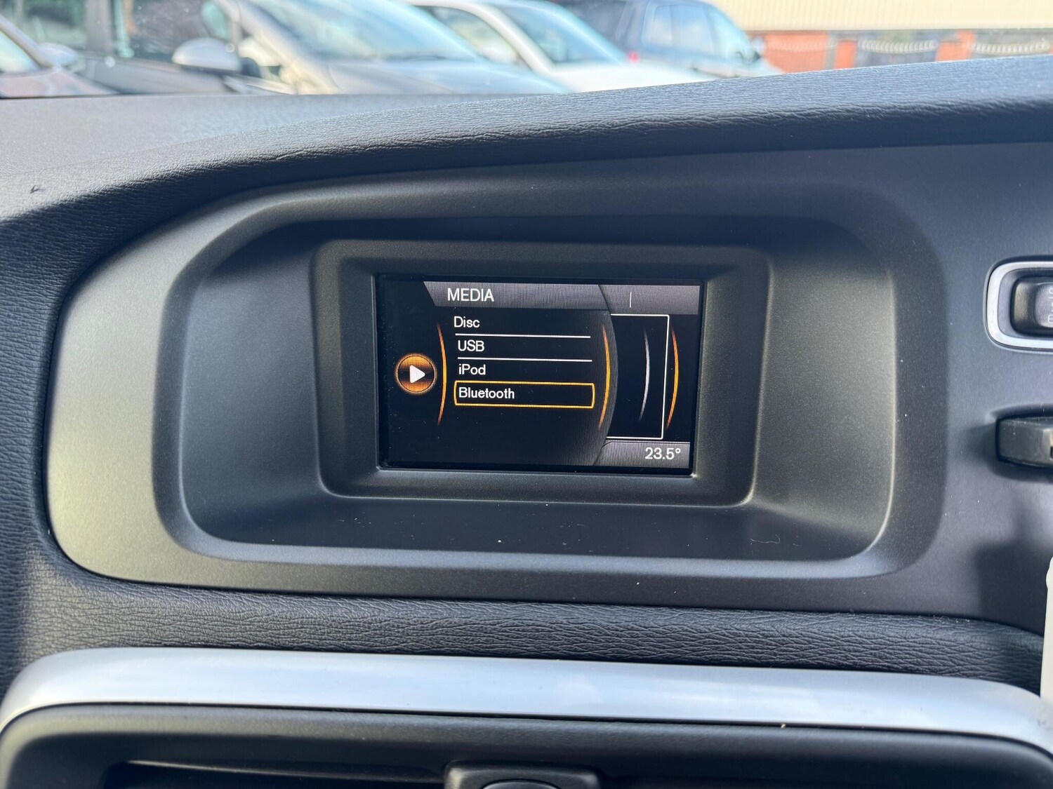 Used Volvo V40 2013 for sale - 77351512: Photo 47