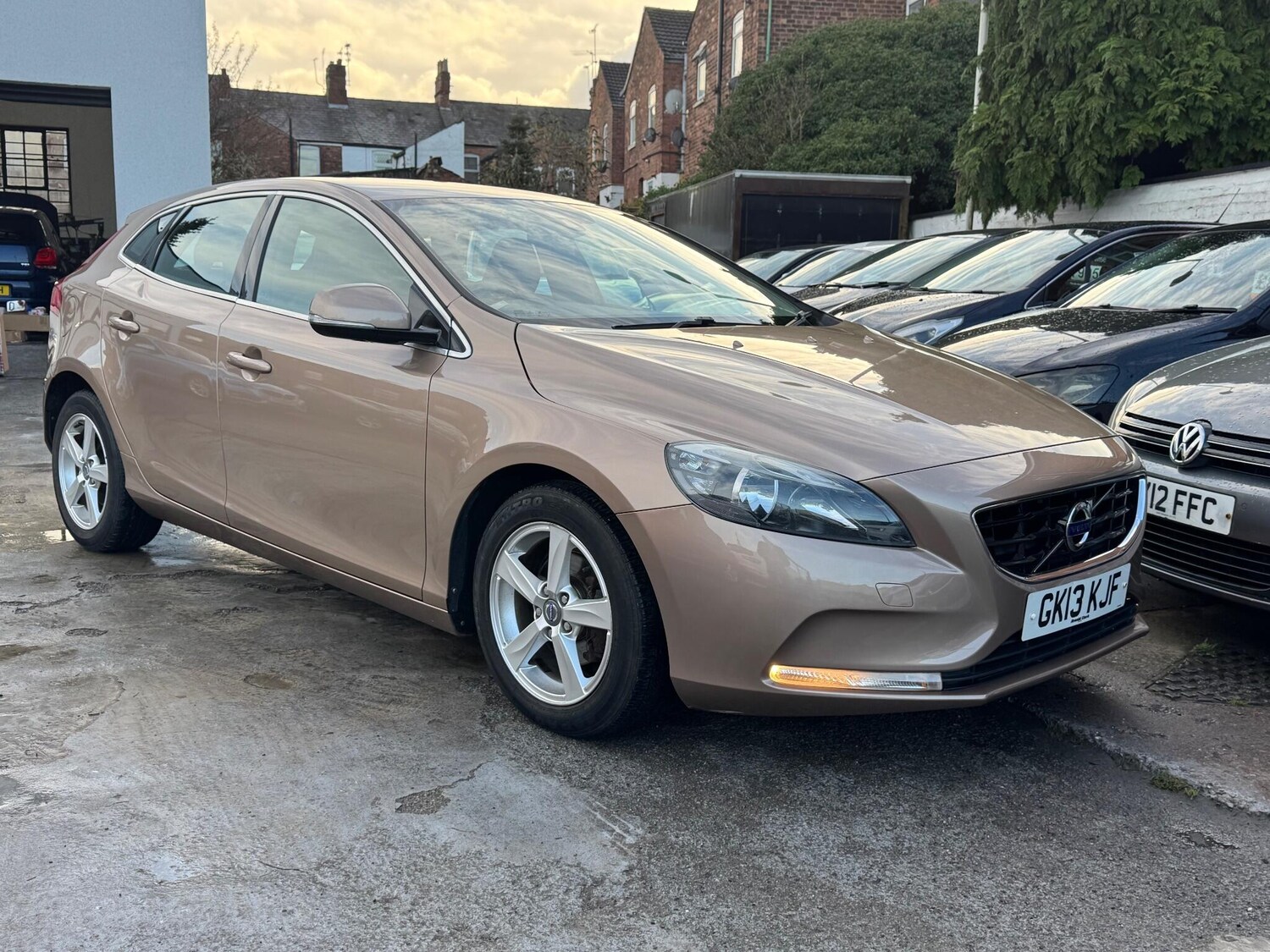 Used Volvo V40 2013 for sale - 77351512: Photo 9