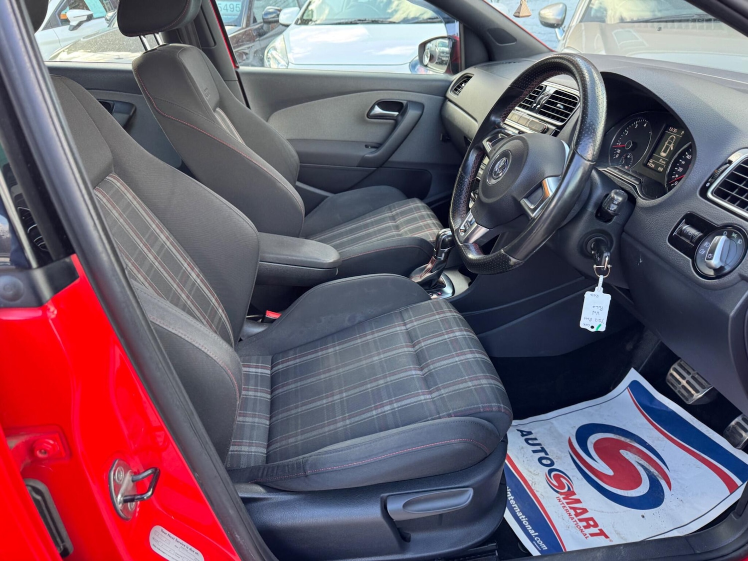 Used Volkswagen Polo 2012 for sale - 77839997: Photo 2