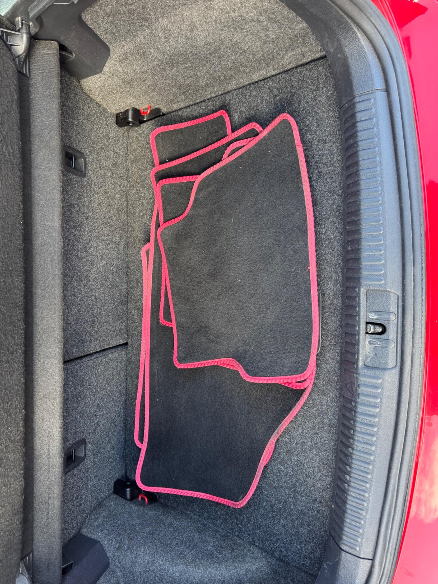 Used Volkswagen Polo 2012 for sale - 77839997: Photo 35