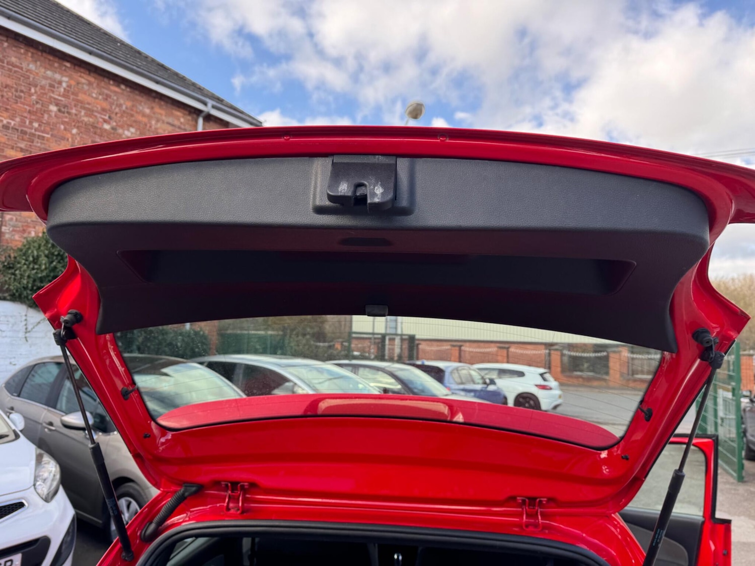 Used Volkswagen Polo 2012 for sale - 77839997: Photo 38