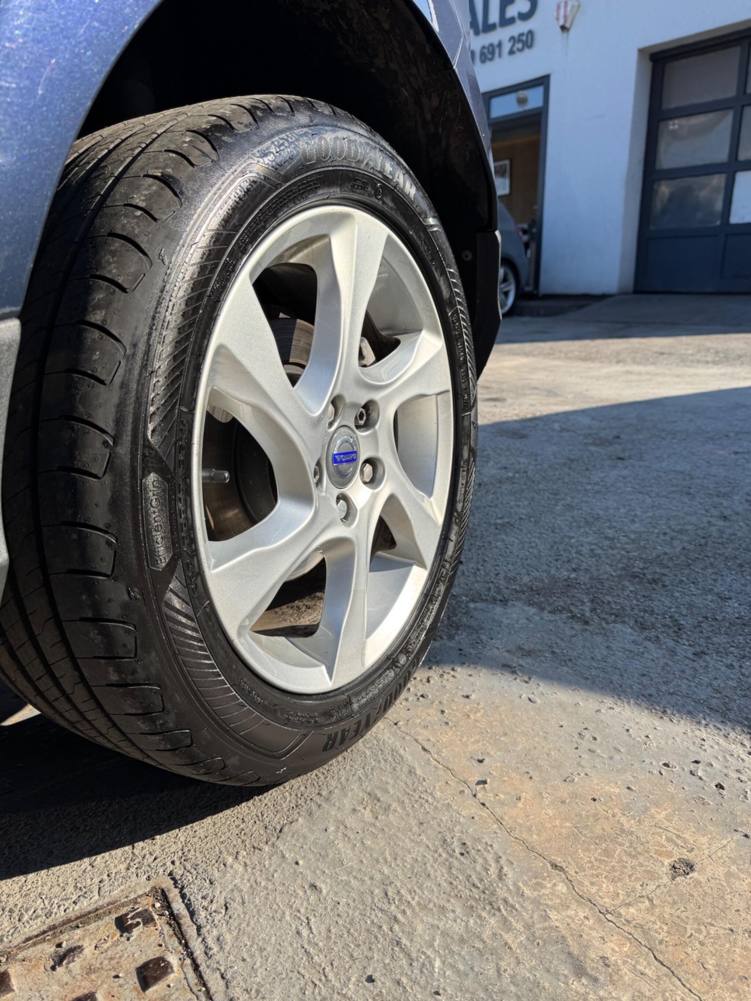 Used Volvo V40 Cross Country for sale - 77794306: Photo 54