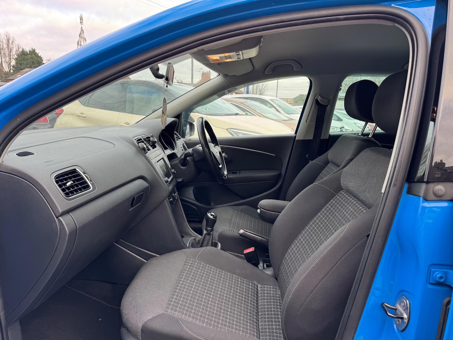 Used Volkswagen Polo 2014 for sale - 77351896: Photo 29