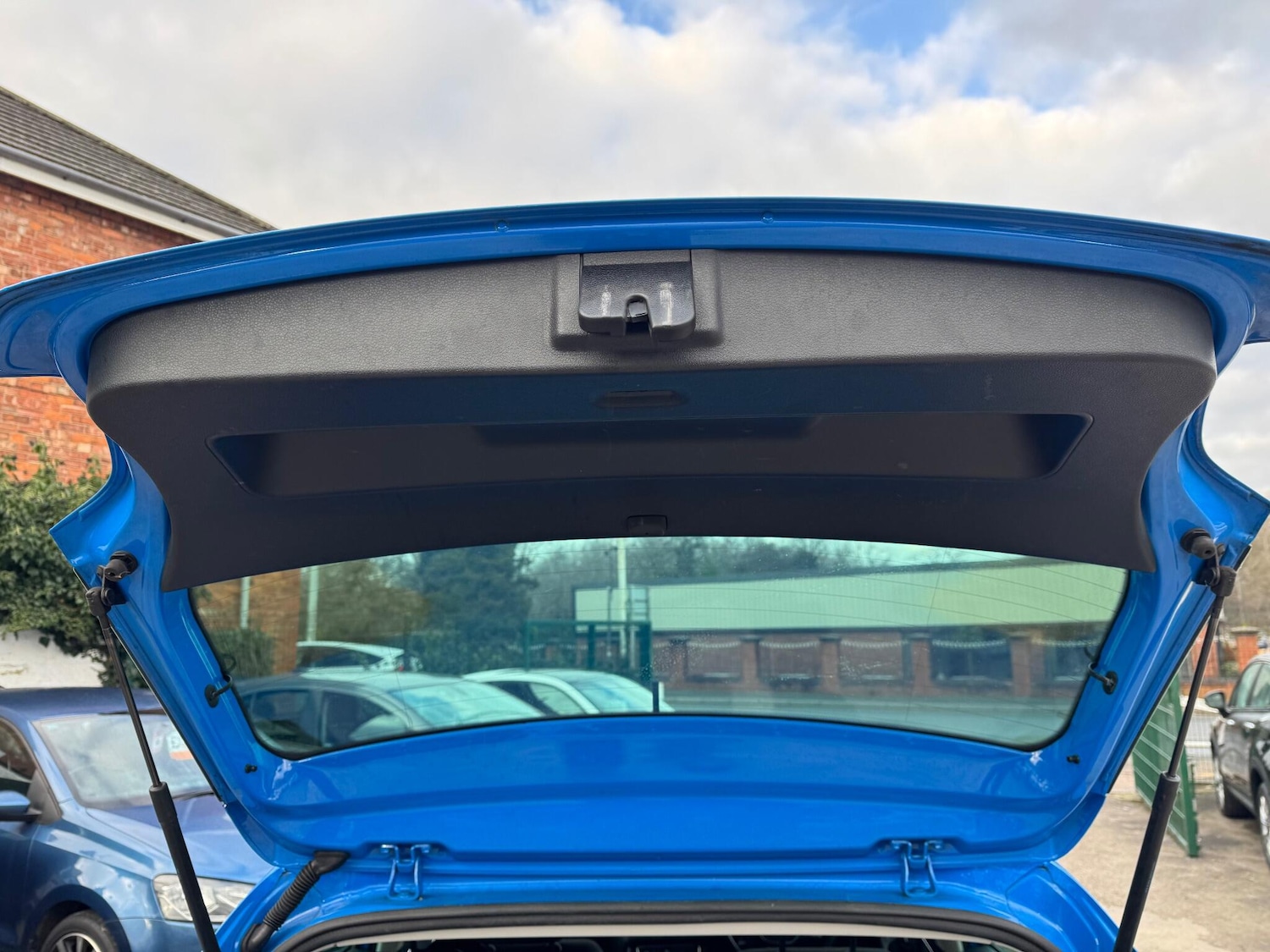 Used Volkswagen Polo 2014 for sale - 77351896: Photo 36