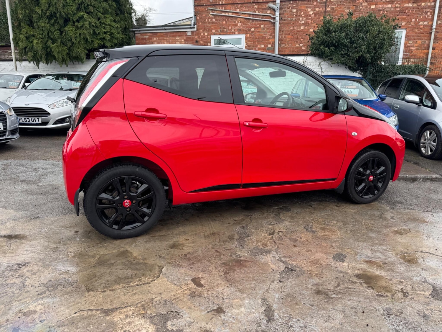 Used Toyota AYGO 2017 for sale - 77351430: Photo 10