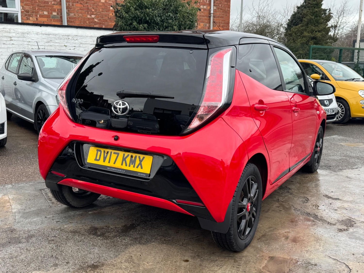 Used Toyota AYGO 2017 for sale - 77351430: Photo 15