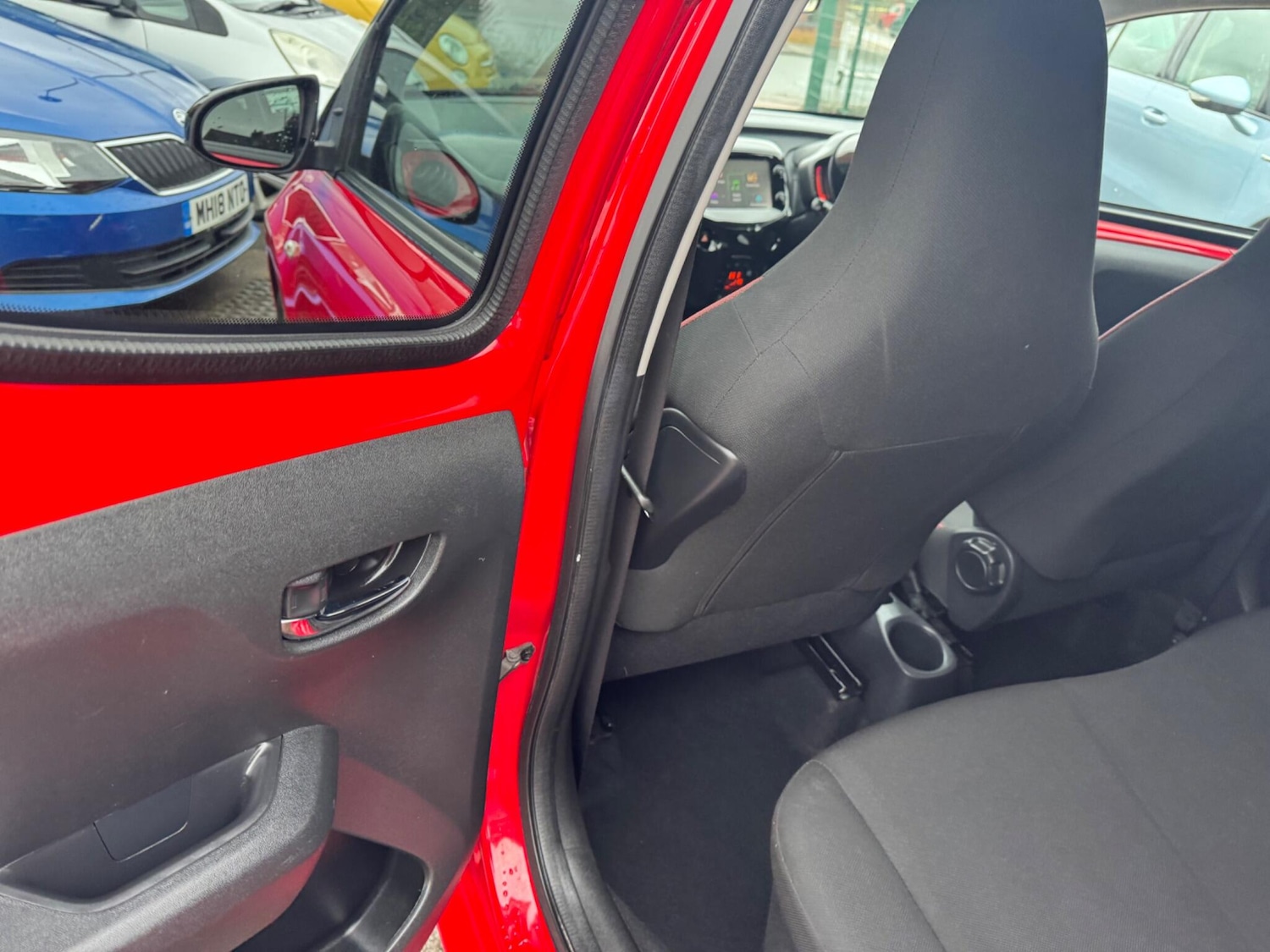 Used Toyota AYGO 2017 for sale - 77351430: Photo 31