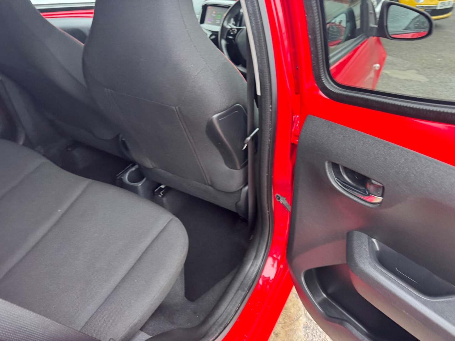 Used Toyota AYGO 2017 for sale - 77351430: Photo 38