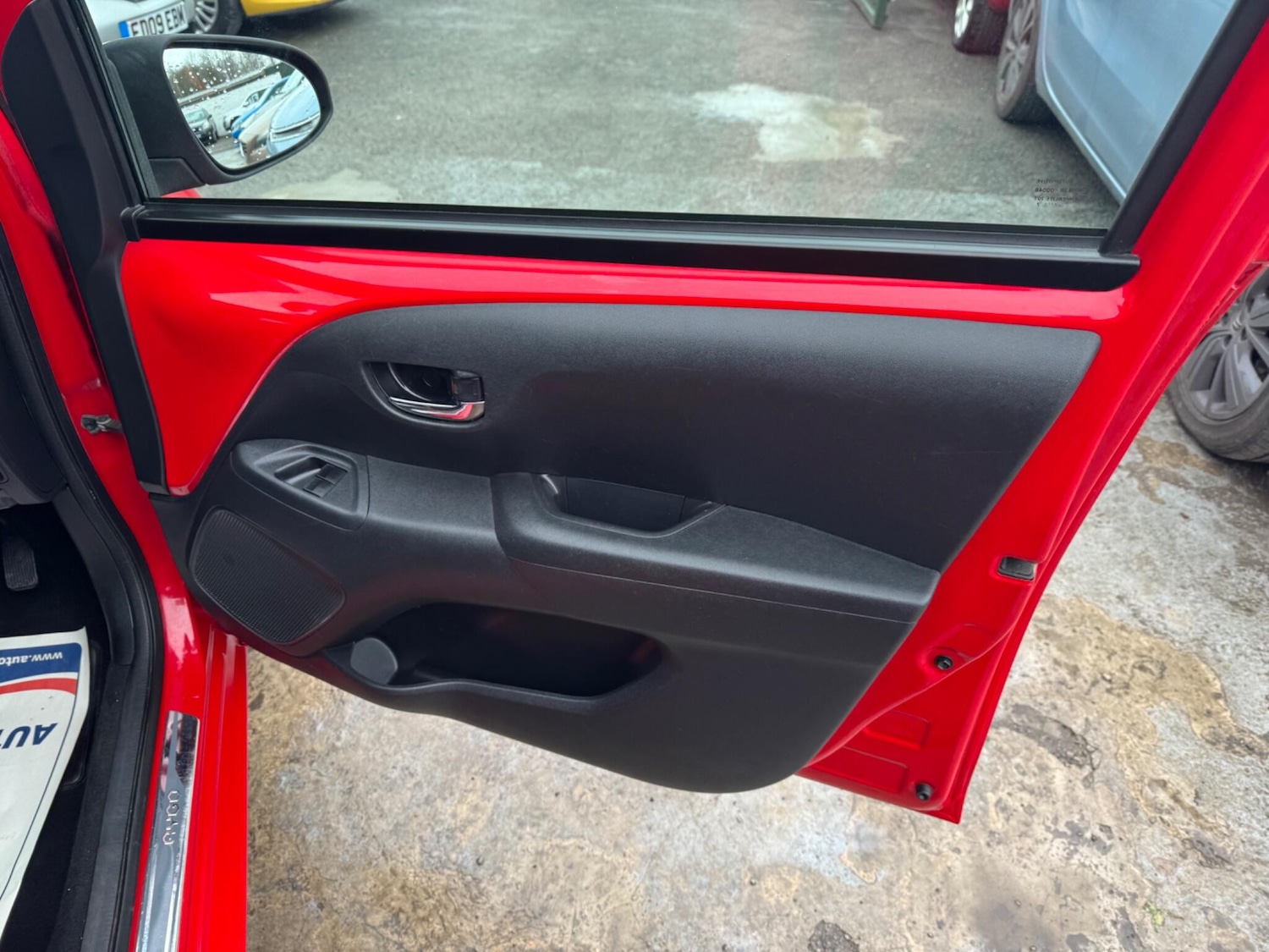 Used Toyota AYGO 2017 for sale - 77351430: Photo 41