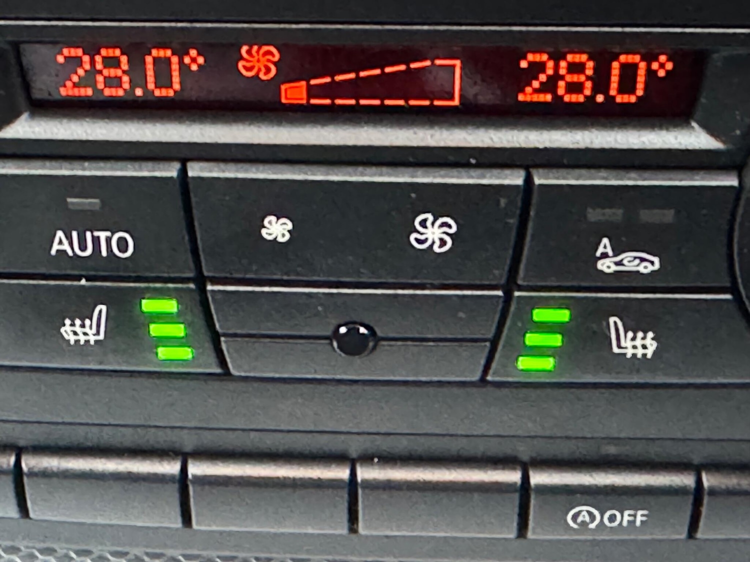 Used BMW 3 Series 2012 for sale - 77396367: Photo 73