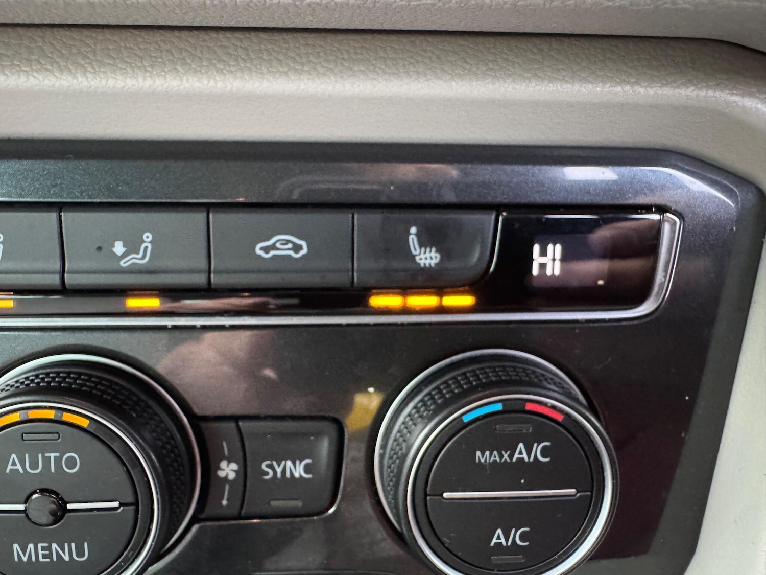 Used Volkswagen Tiguan 2016 for sale - 77358707: Photo 45