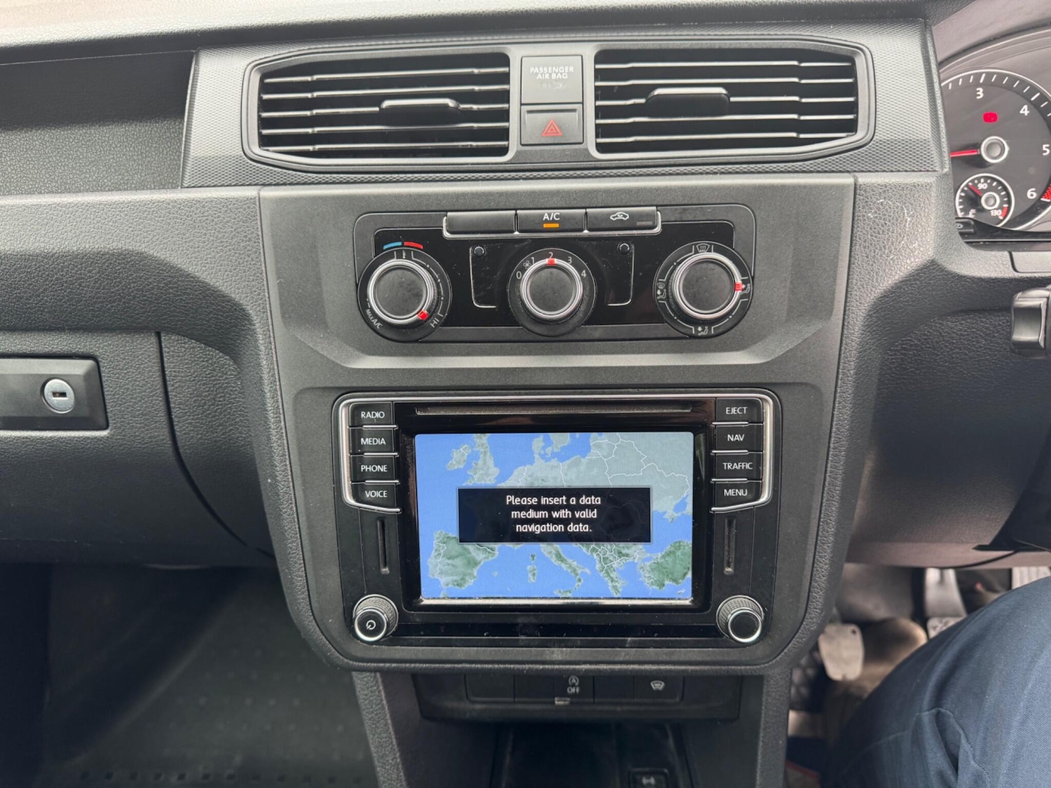 Used Volkswagen Caddy Maxi 2015 for sale - 77351370: Photo 26