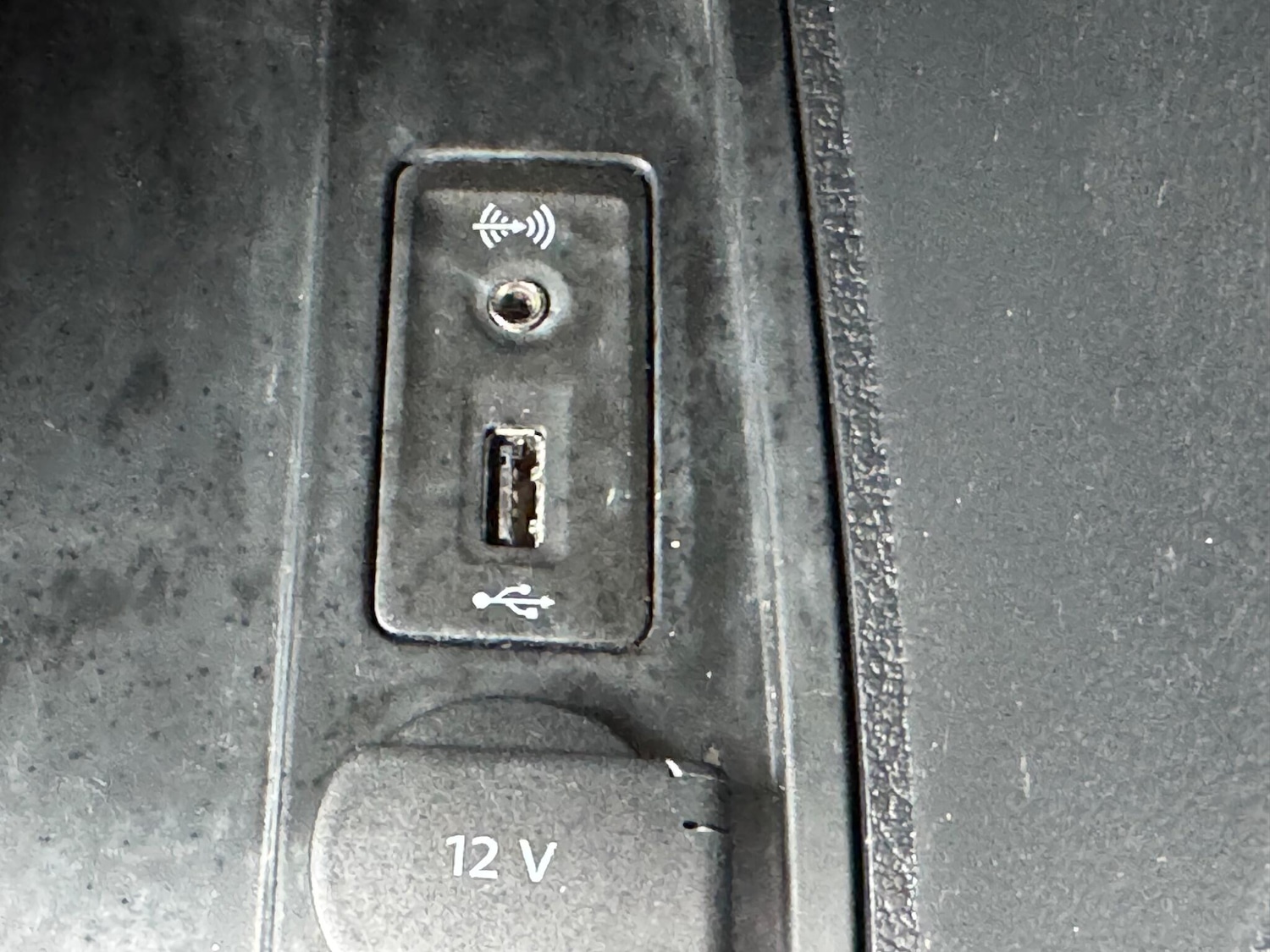 Used Volkswagen Caddy Maxi 2015 for sale - 77351370: Photo 31