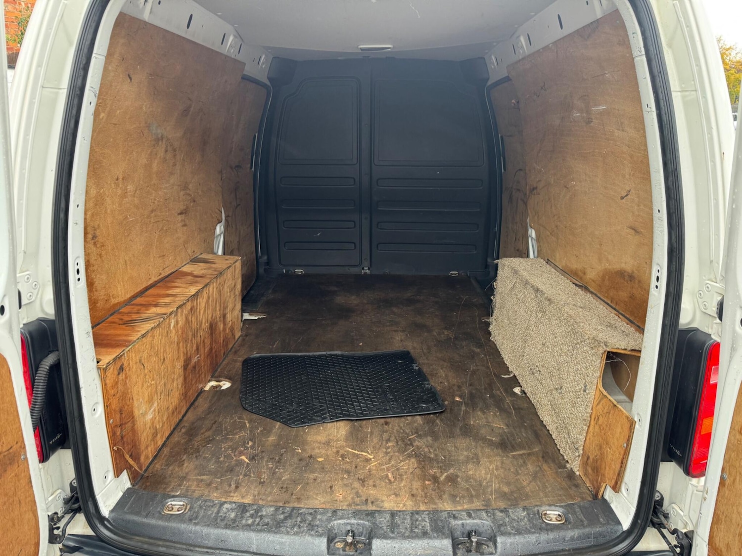 Used Volkswagen Caddy Maxi 2015 for sale - 77351370: Photo 4