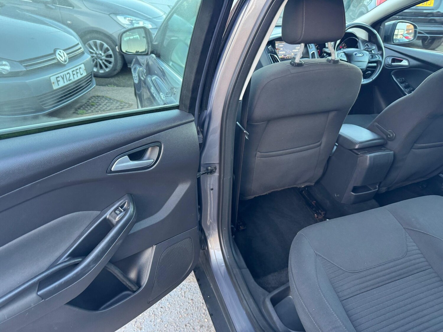 Used Ford Focus for sale - 77351380: Photo 29