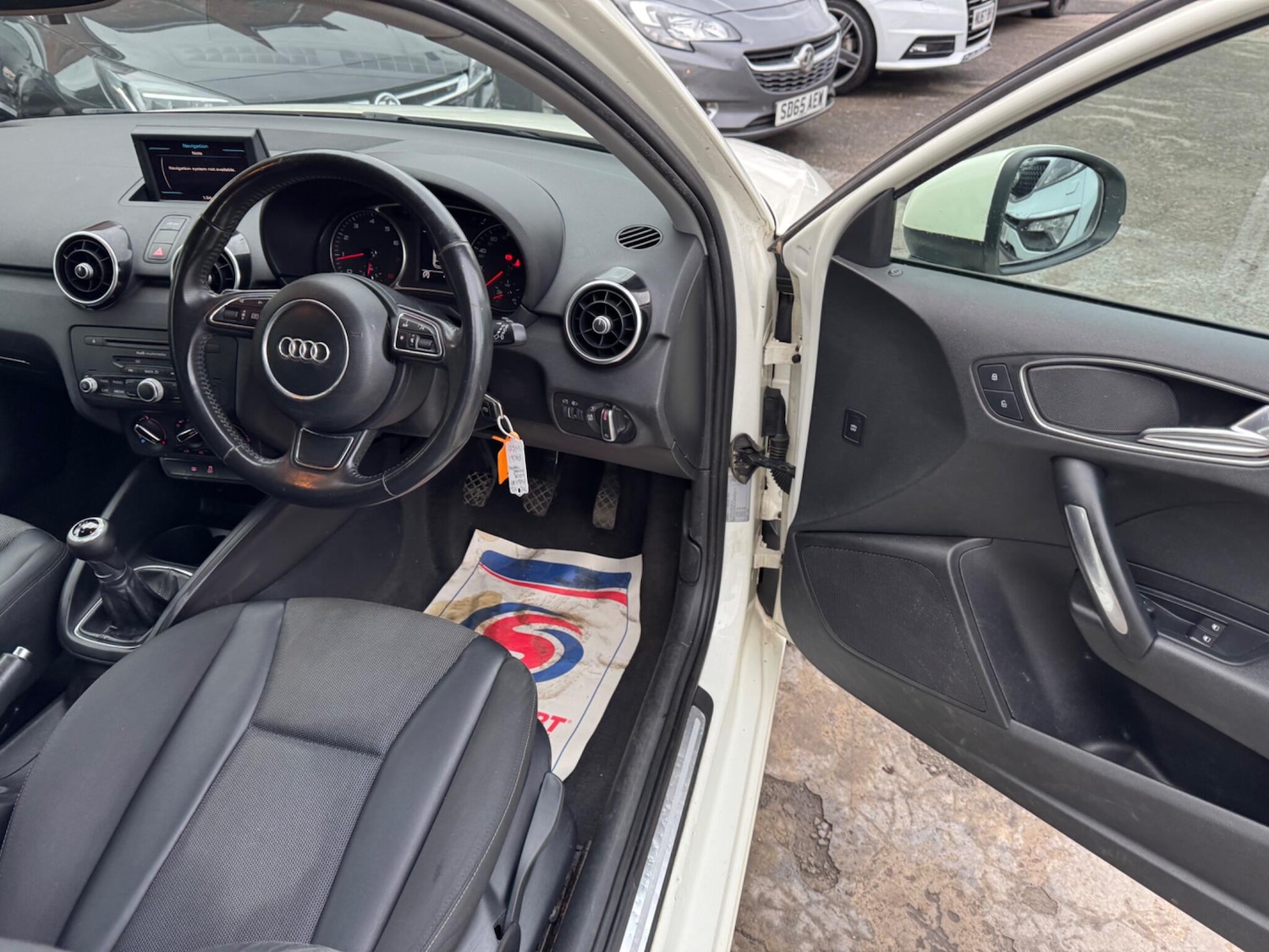 Used Audi A1 2011 for sale - 77351490: Photo 24