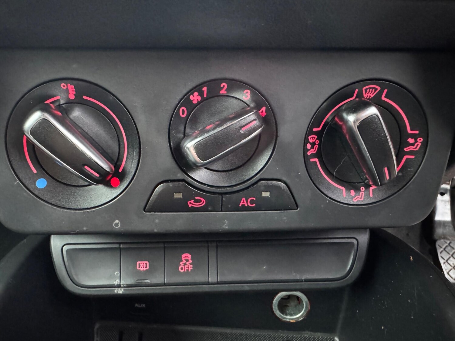 Used Audi A1 2011 for sale - 77351490: Photo 32