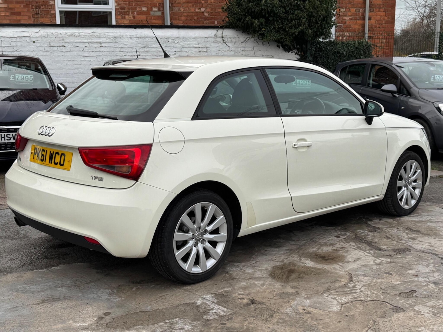 Used Audi A1 2011 for sale - 77351490: Photo 5