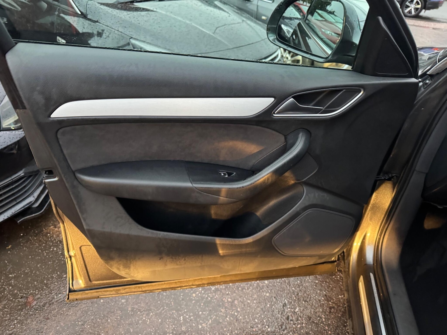 Used Audi Q3 2015 for sale - 77351367: Photo 25