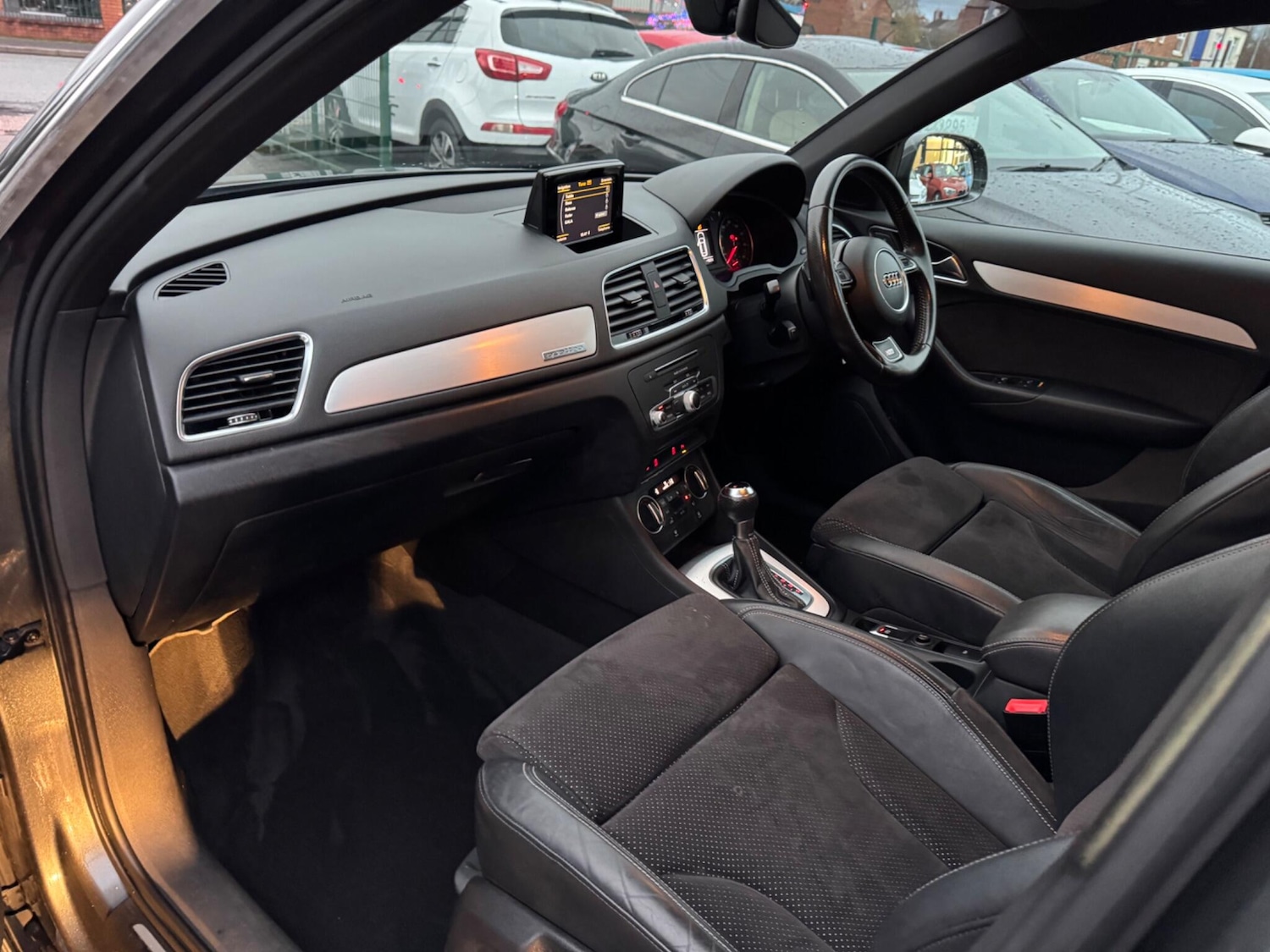 Used Audi Q3 2015 for sale - 77351367: Photo 32