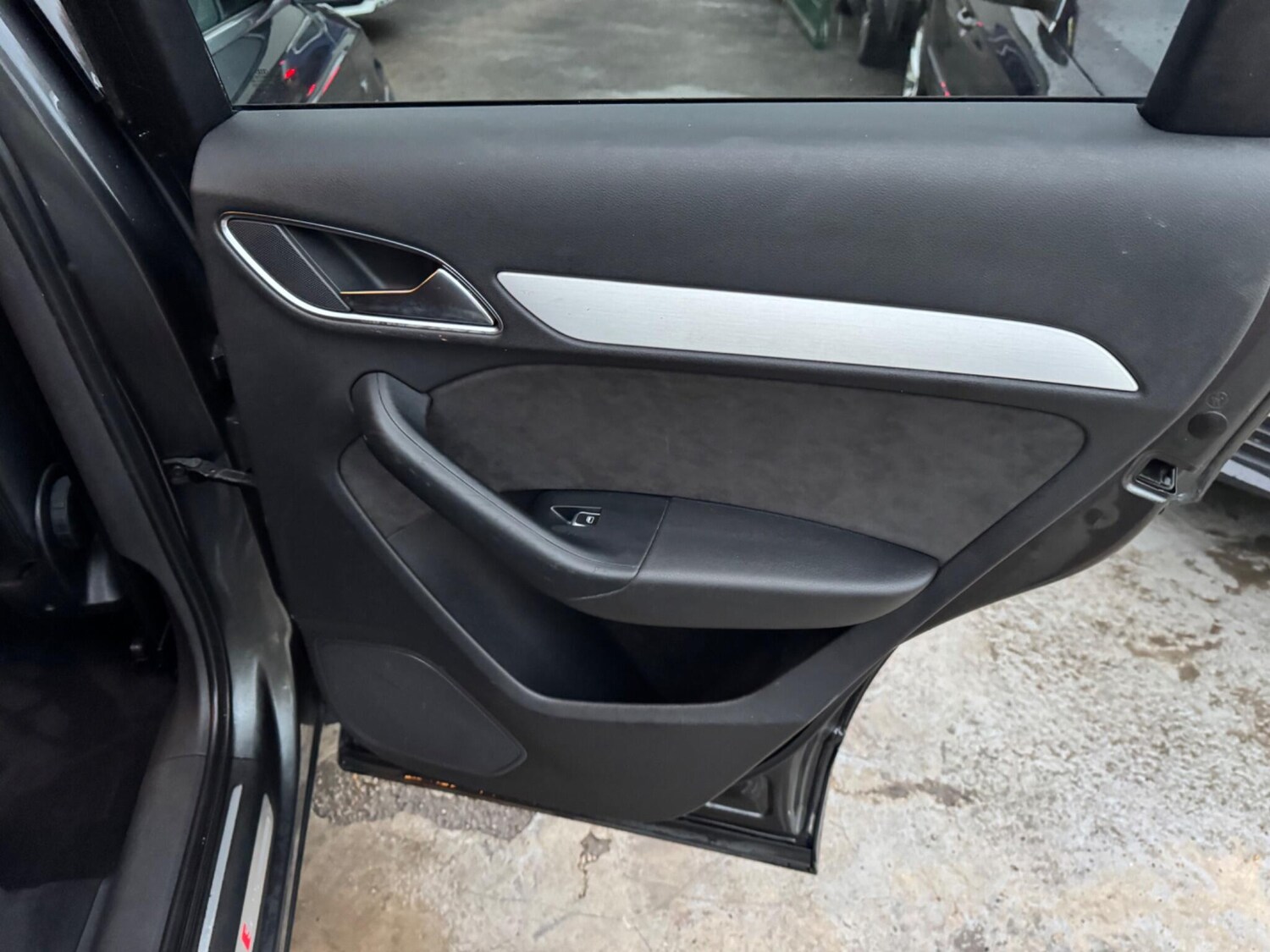 Used Audi Q3 2015 for sale - 77351367: Photo 36