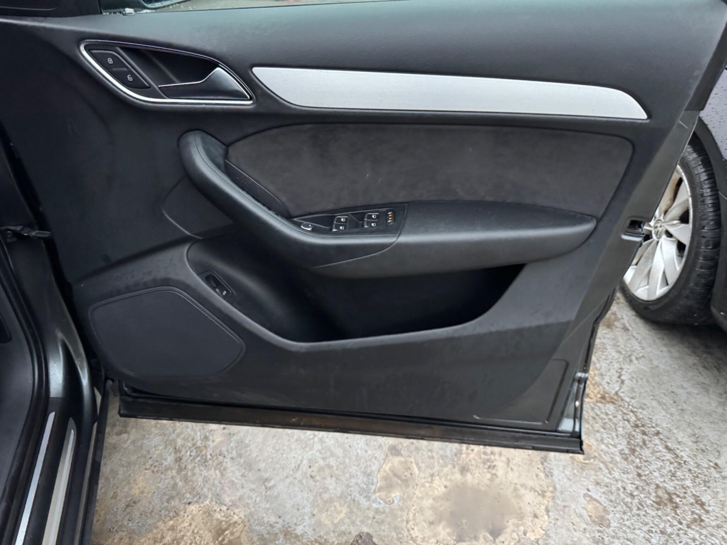 Used Audi Q3 2015 for sale - 77351367: Photo 38