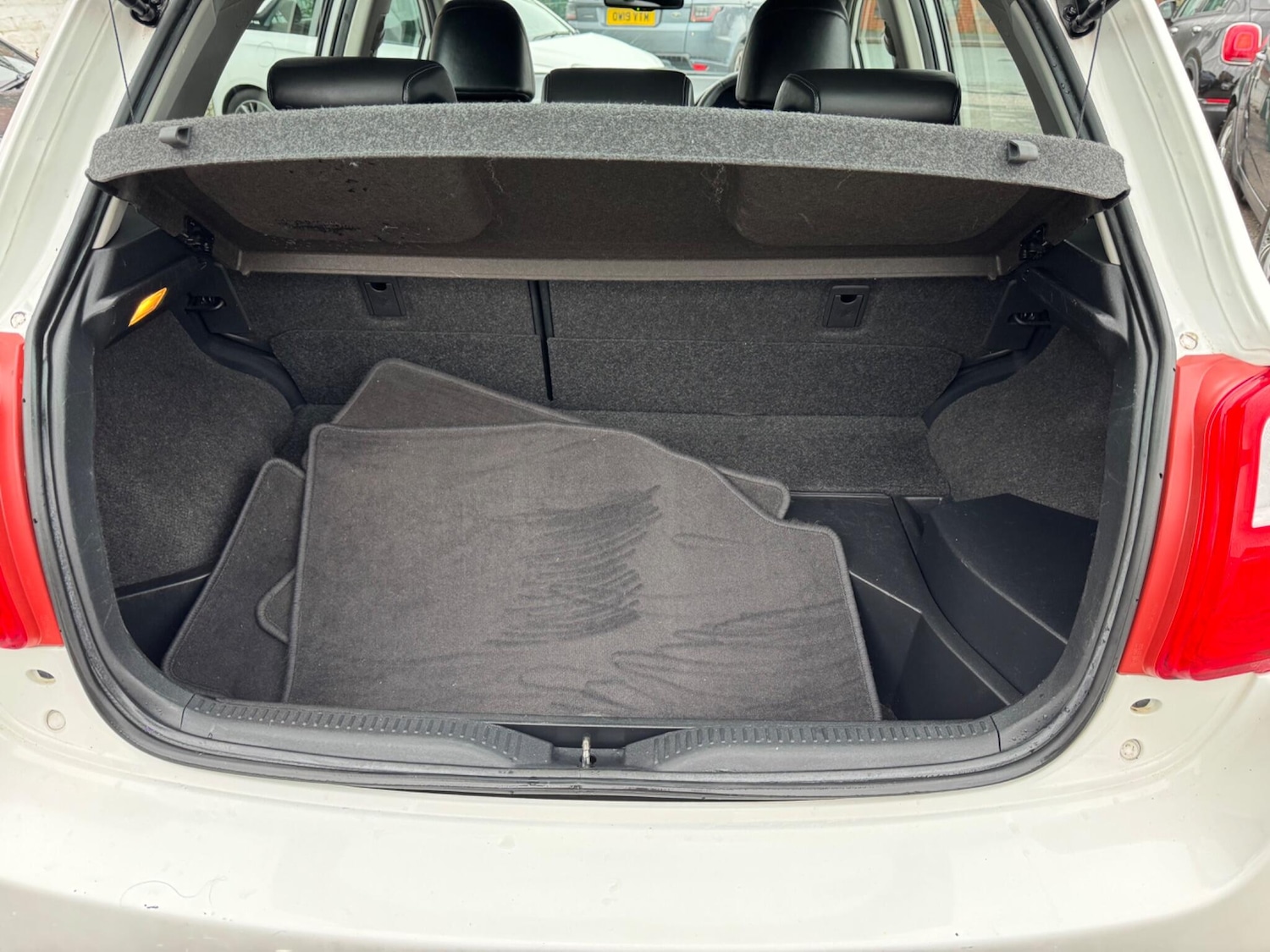 Used Toyota Auris 2011 for sale - 77351396: Photo 38