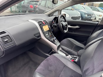 Used Toyota Auris 2011 for sale - 77351396: Photo