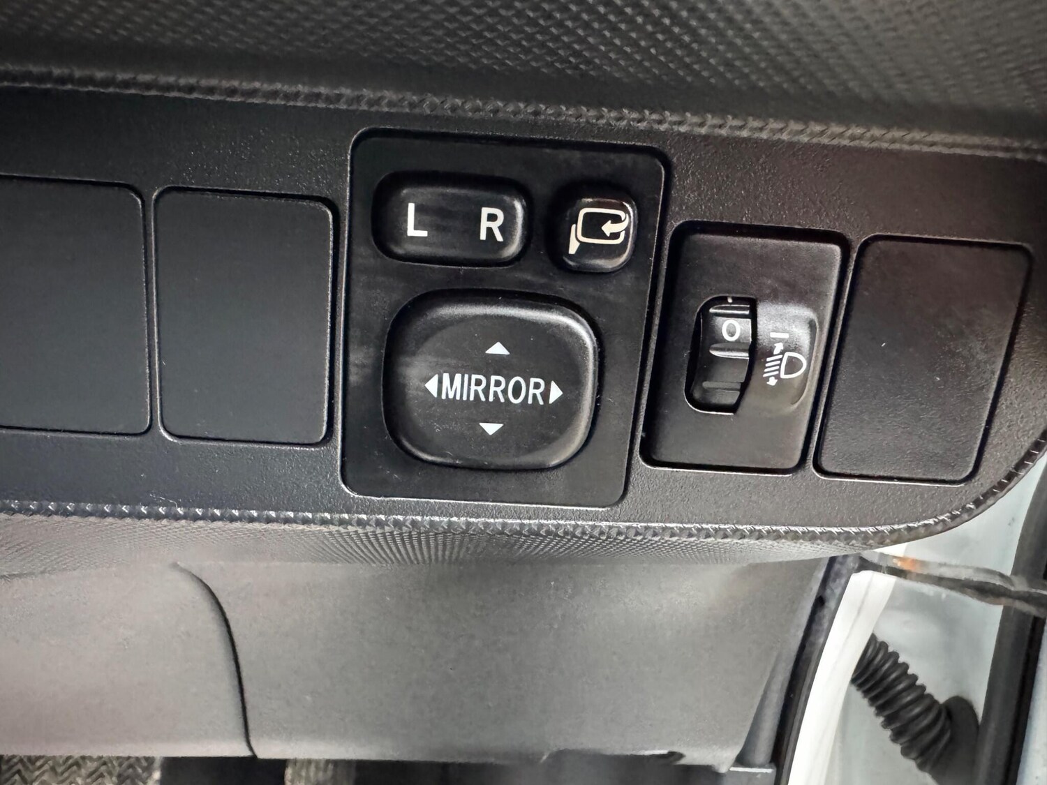 Used Toyota Auris 2011 for sale - 77351396: Photo 52