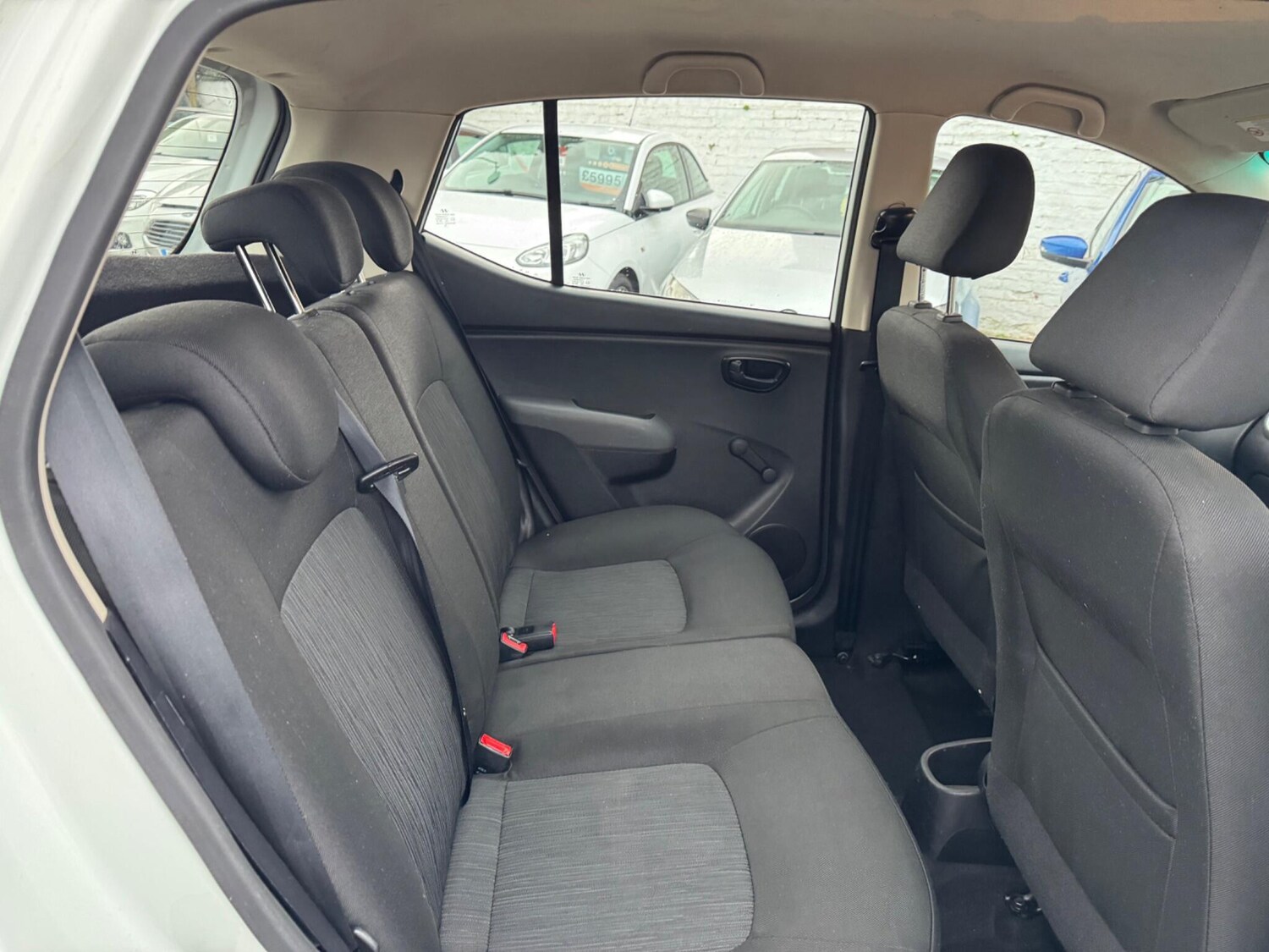 Used Hyundai i10 for sale - 77351932: Photo 40