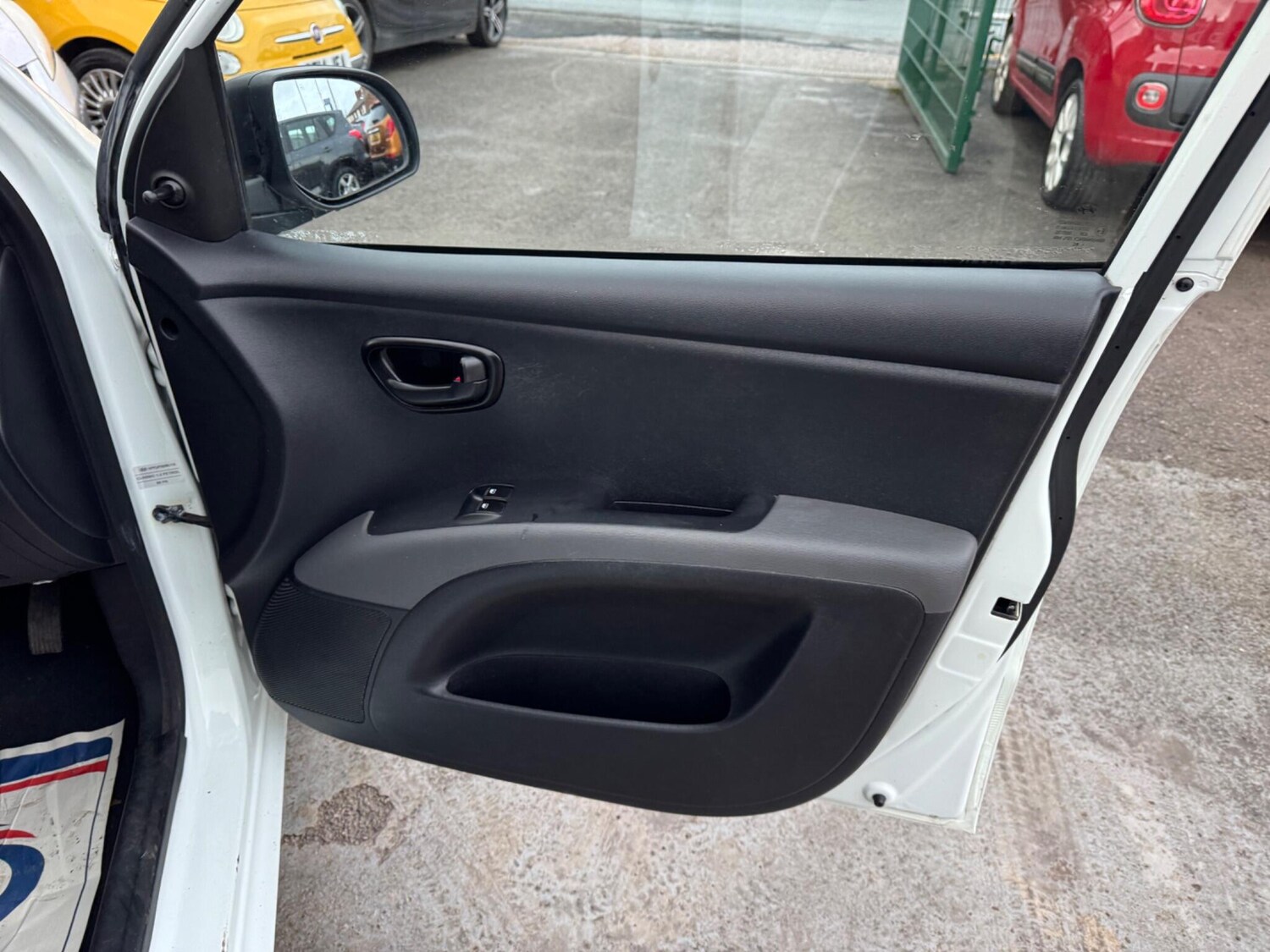 Used Hyundai i10 for sale - 77351932: Photo 41