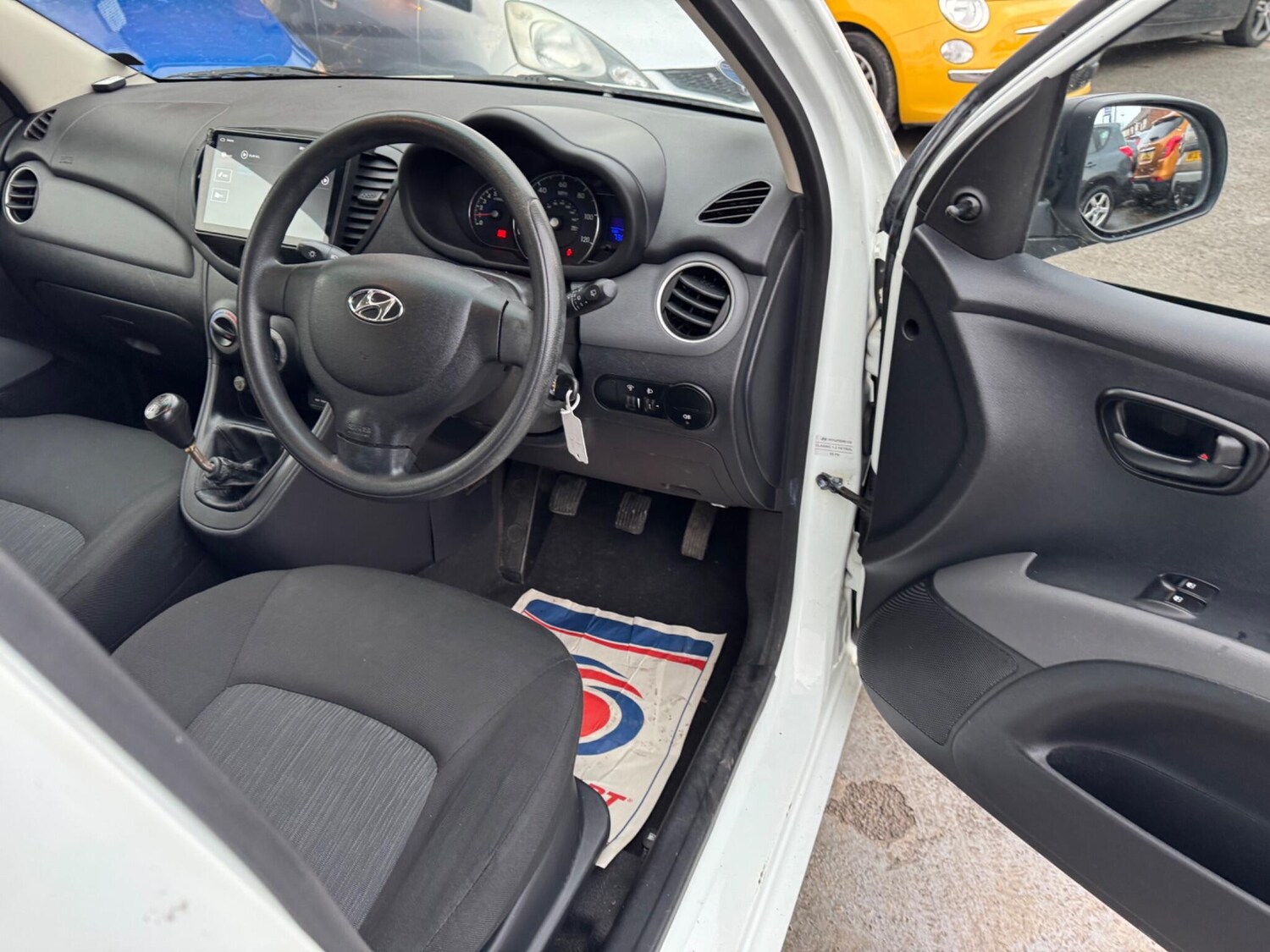 Used Hyundai i10 for sale - 77351932: Photo 42