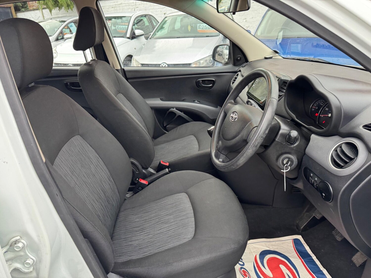 Used Hyundai i10 for sale - 77351932: Photo 44