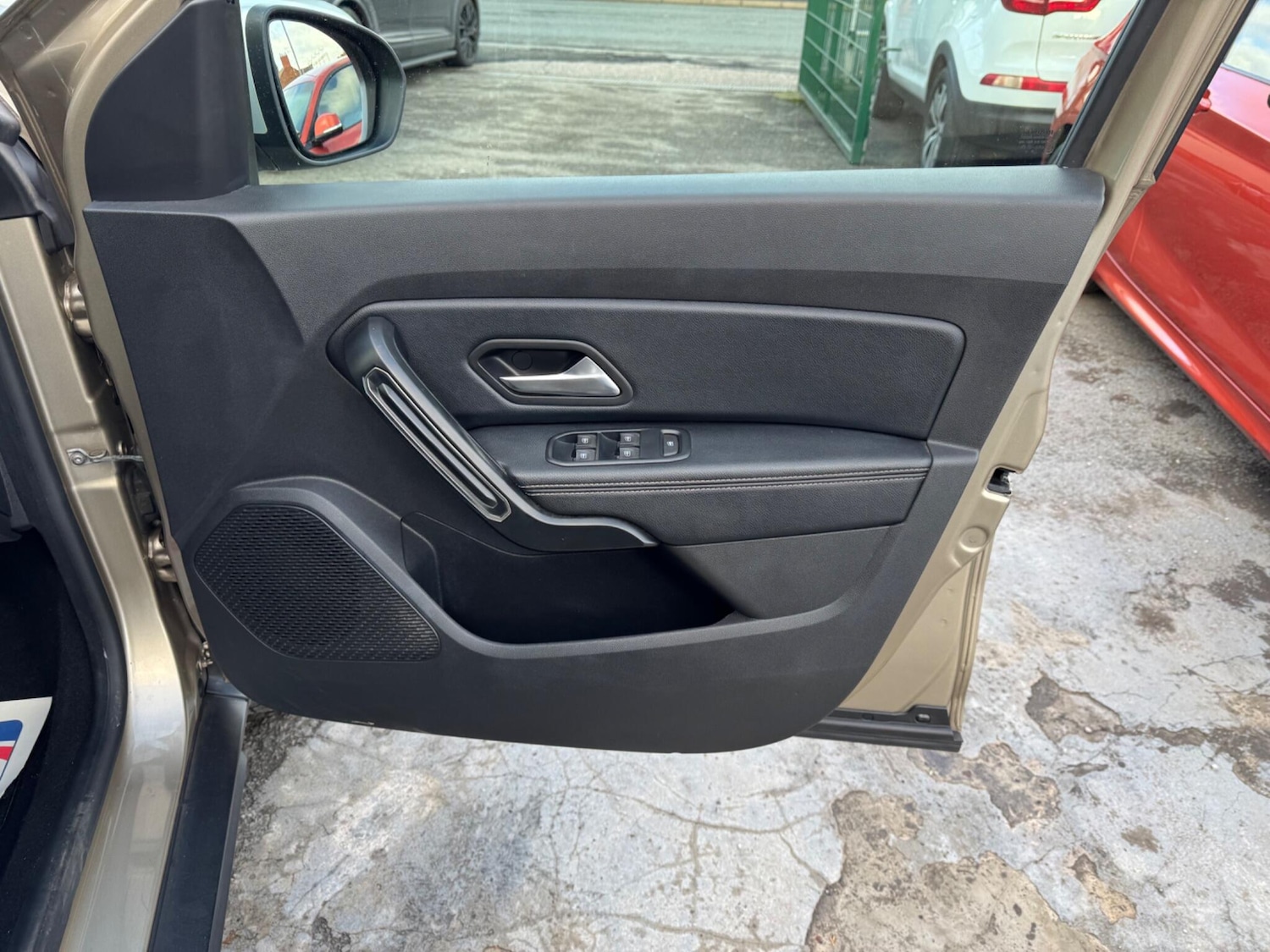 Used Dacia Duster 2020 for sale - 77351764: Photo 35