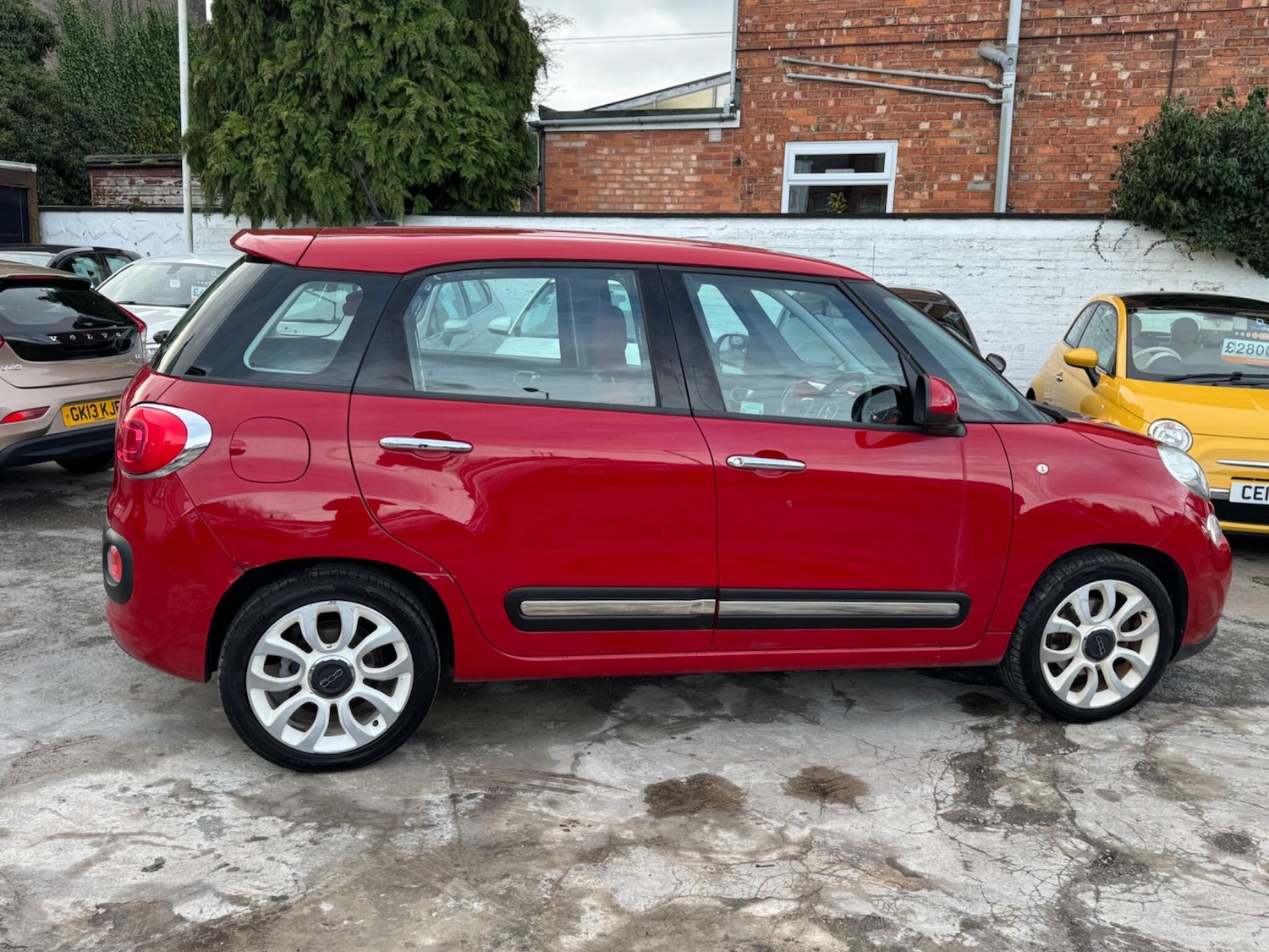 Used Fiat 500L 2013 for sale - 77351485: Photo 11