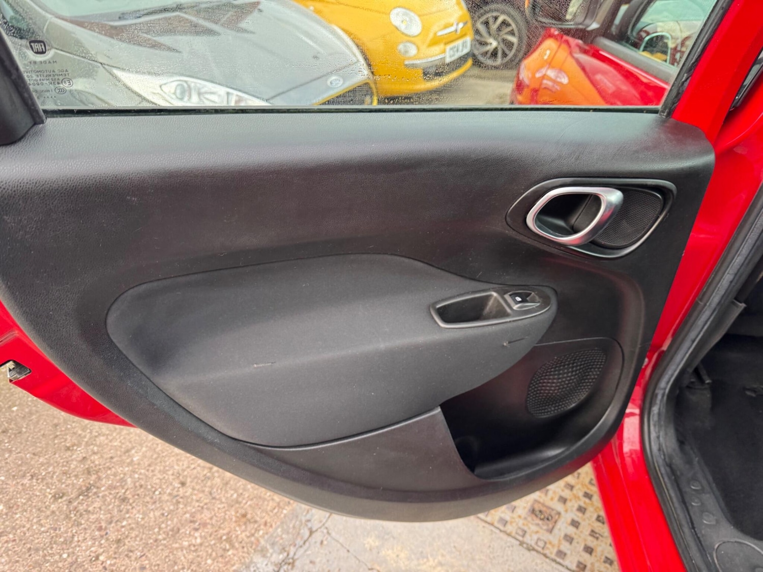 Used Fiat 500L 2013 for sale - 77351485: Photo 28