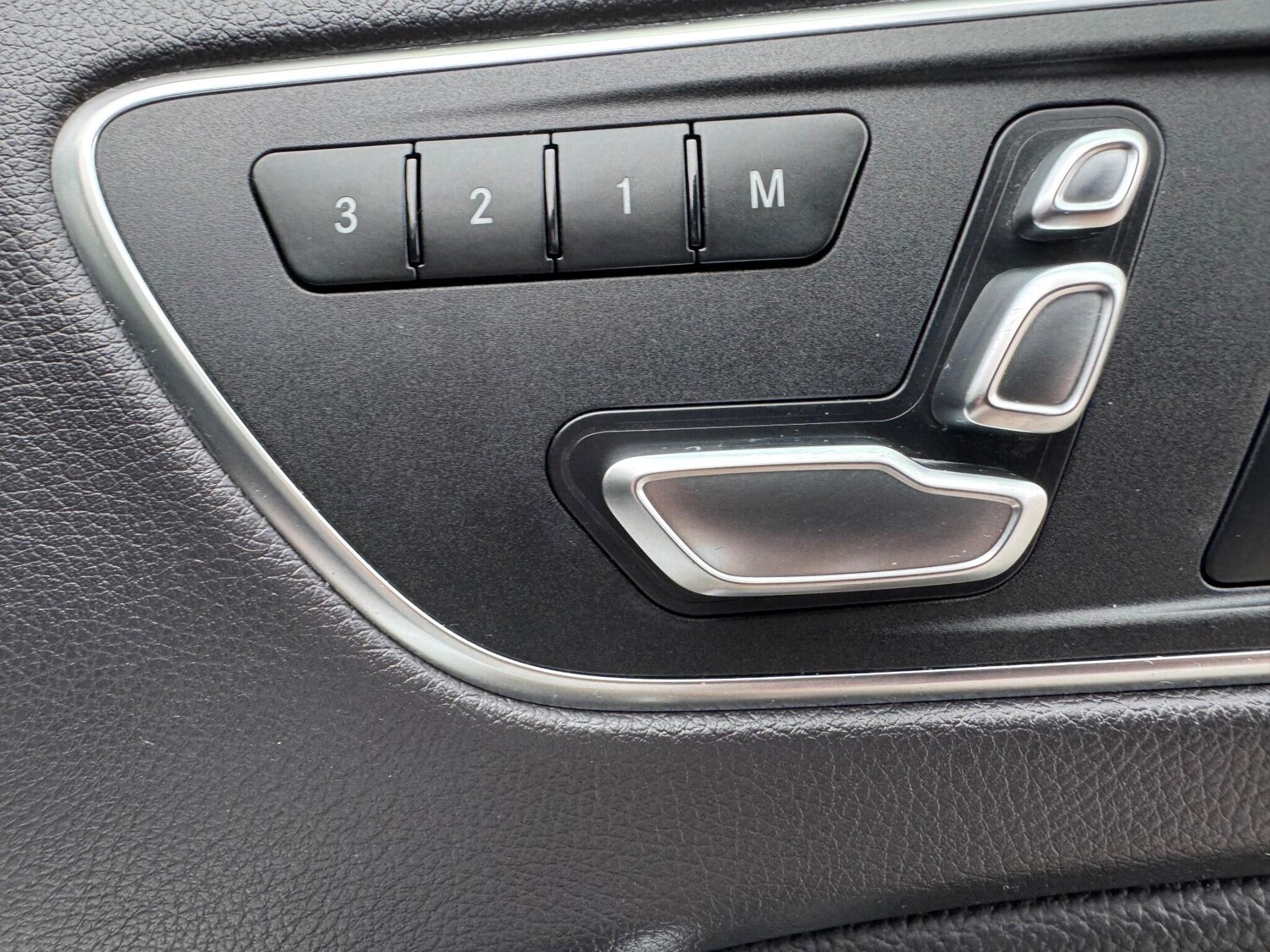 Used Mercedes-Benz GLA 2018 for sale - 77351650: Photo 43