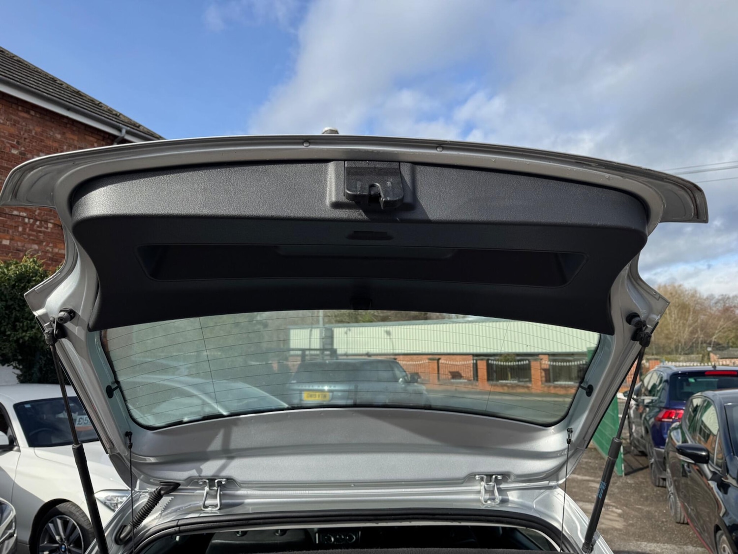 Used Volkswagen Polo 2013 for sale - 77633611: Photo 15