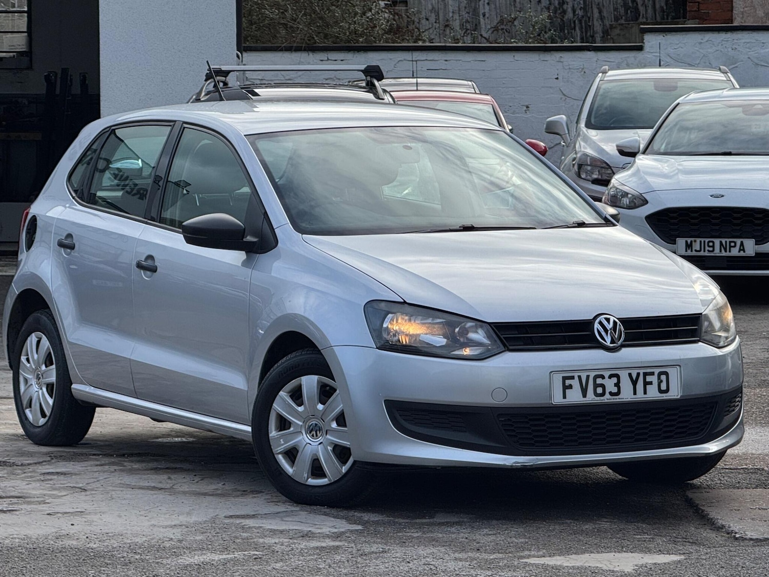Used Volkswagen Polo 2013 for sale - 77633611: Photo 4