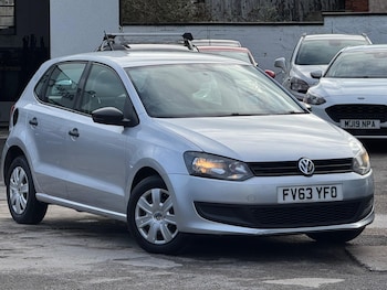 Used Volkswagen Polo 2013 for sale - 77633611: Photo