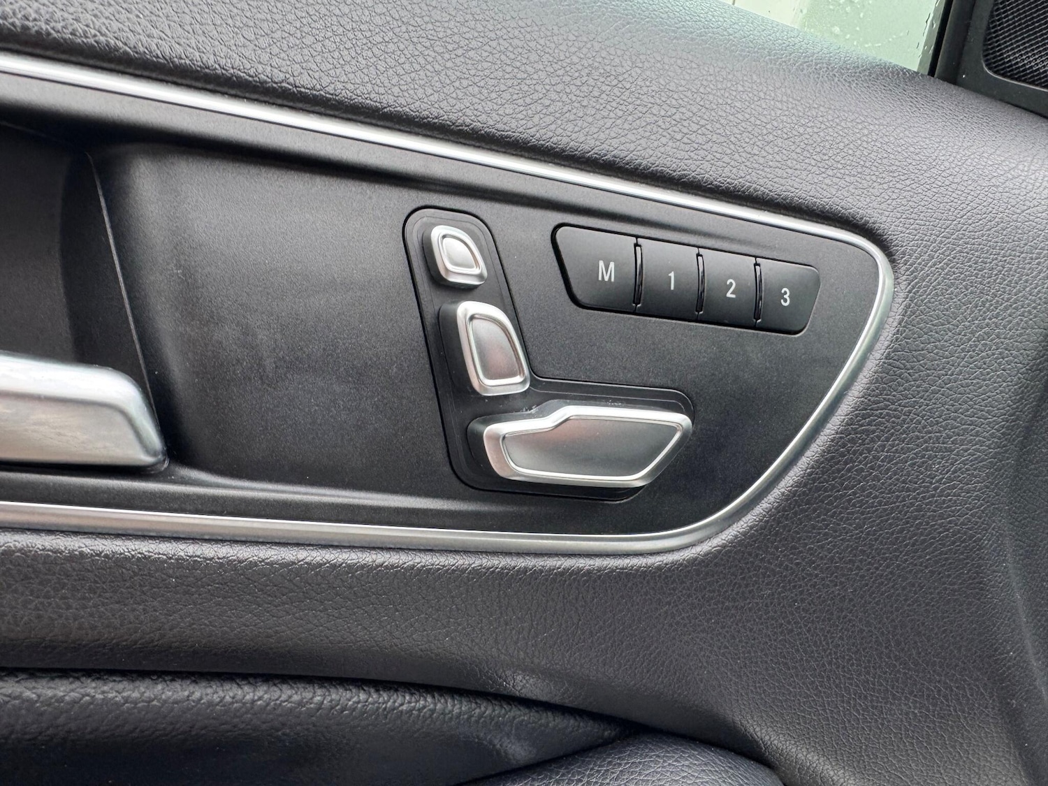 Used Mercedes-Benz GLA 2018 for sale - 77564953: Photo 25