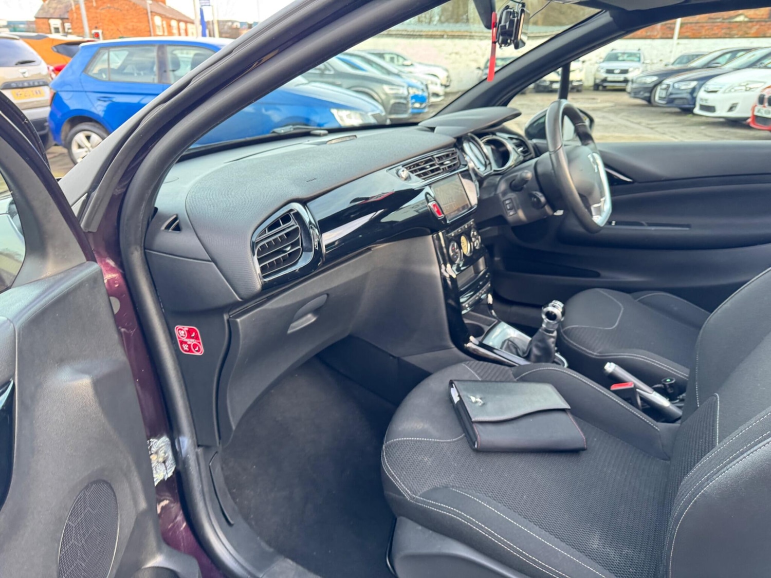 Used DS Automobiles DS 3 2015 for sale - 77351455: Photo 2