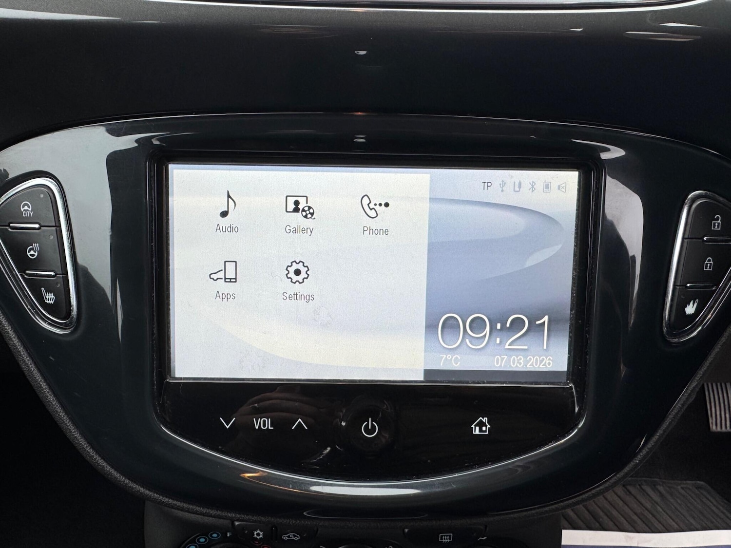 Used Vauxhall Corsa 2014 for sale - 77794328: Photo 44