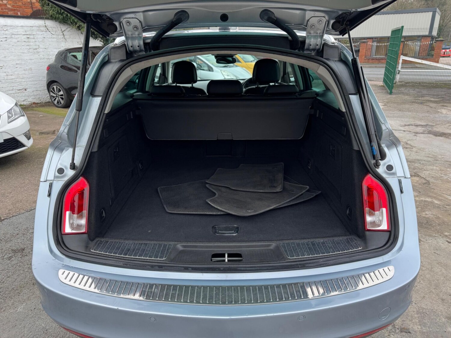 Used Vauxhall Insignia 2013 for sale - 77376712: Photo 35