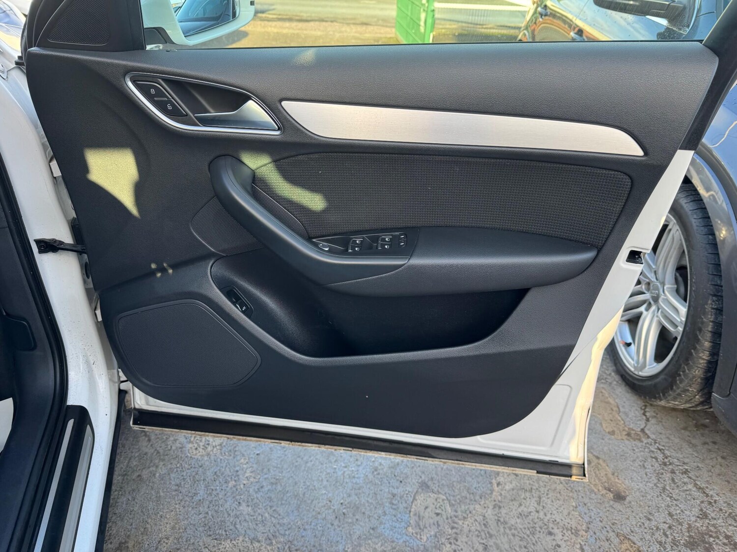 Used Audi Q3 2016 for sale - 77351997: Photo 41