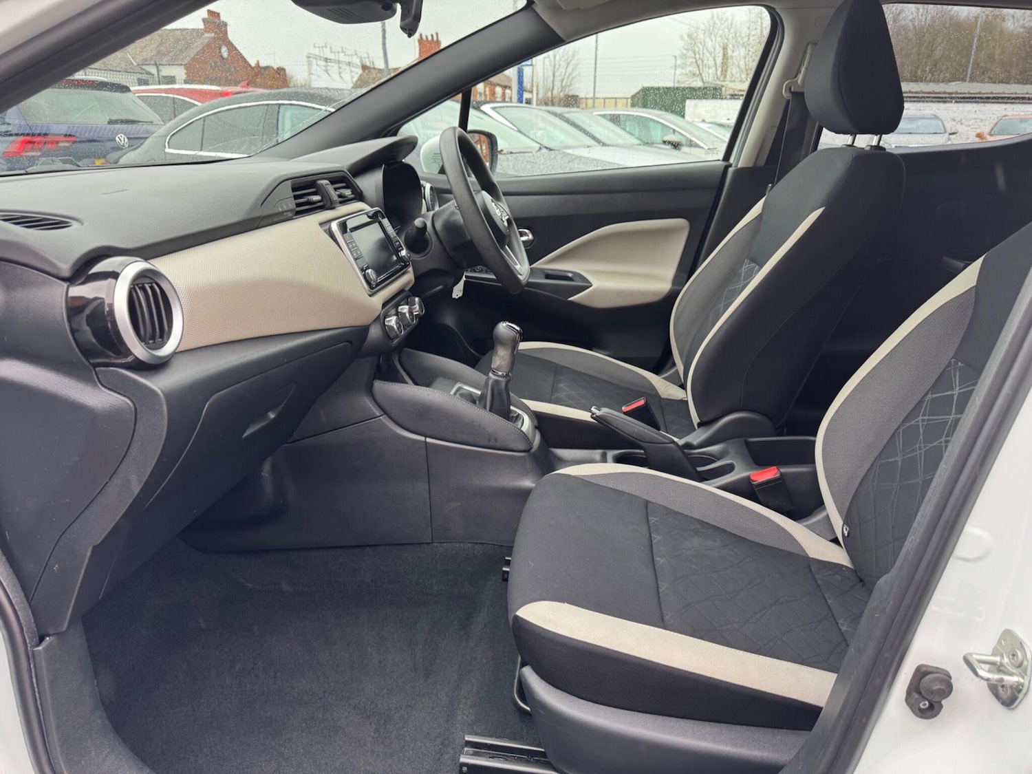 Used Nissan Micra 2017 for sale - 77705513: Photo 2