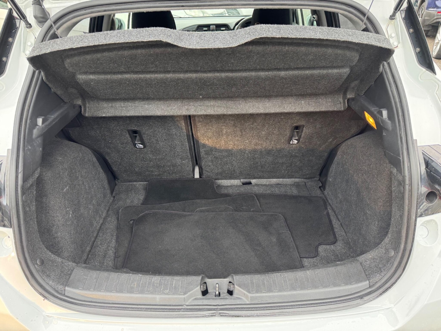 Used Nissan Micra 2017 for sale - 77705513: Photo 30